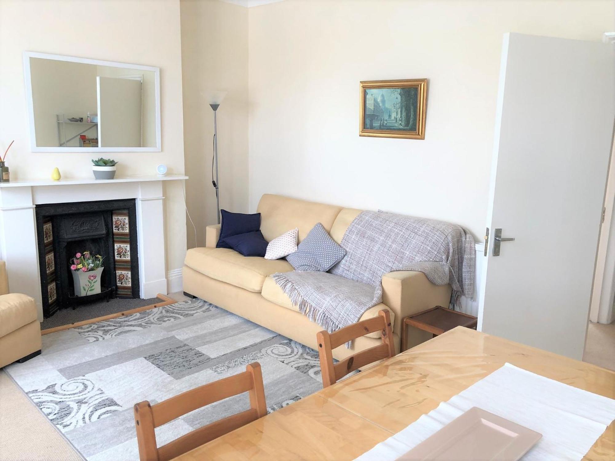 Spacious West London 2 Bedroom Apartment エクステリア 写真