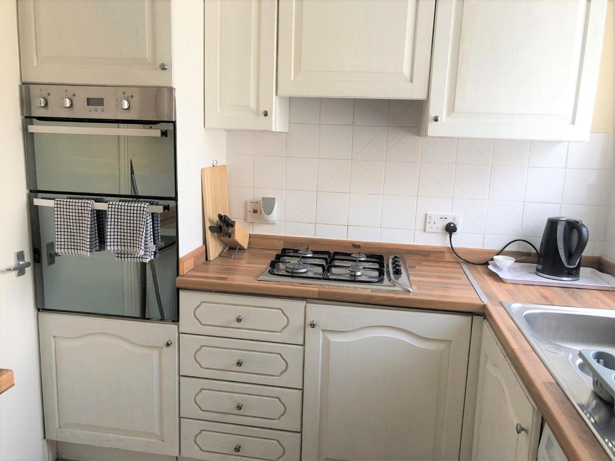 Spacious West London 2 Bedroom Apartment エクステリア 写真