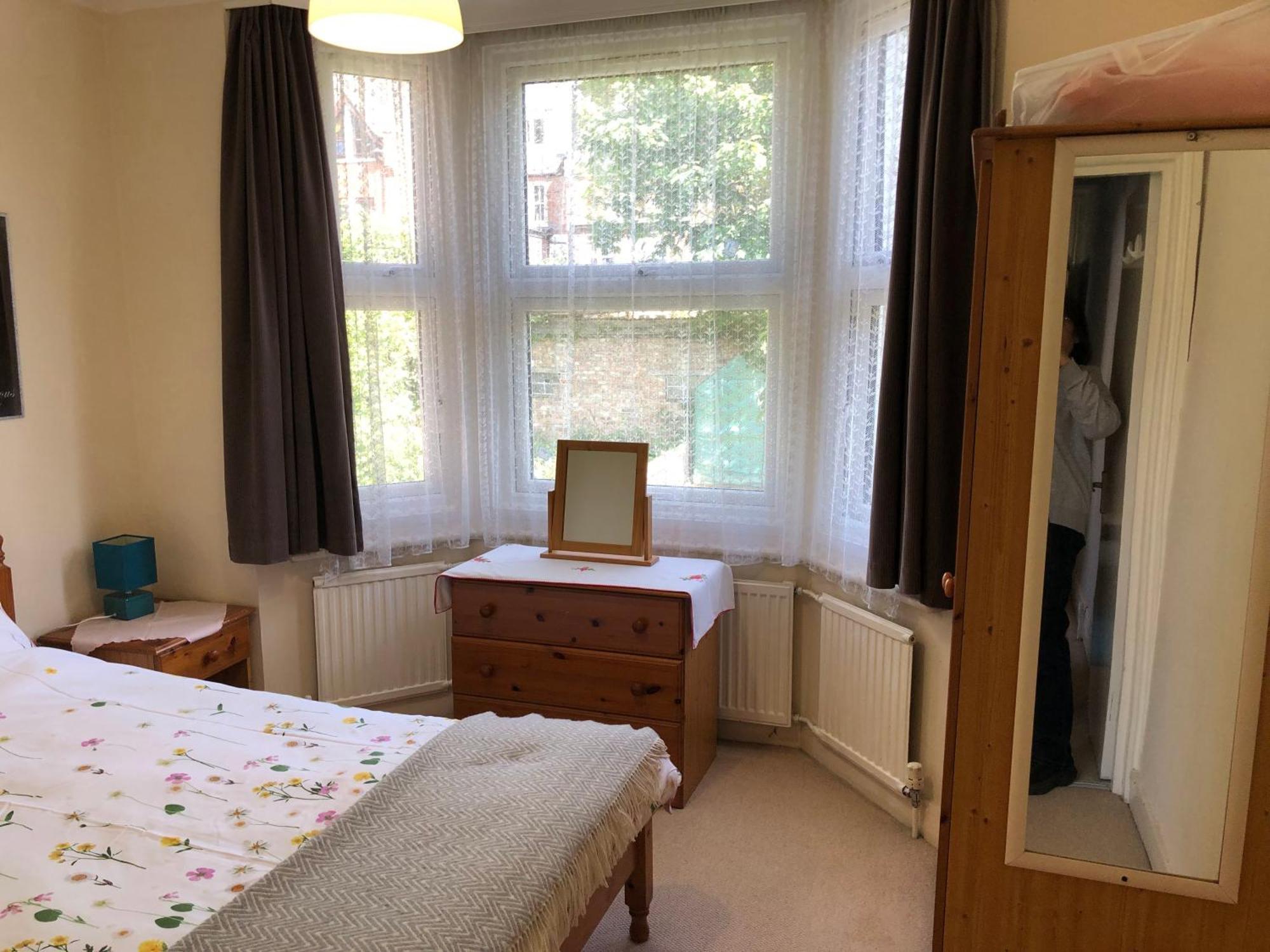 Spacious West London 2 Bedroom Apartment エクステリア 写真